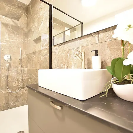 Jacuzzi Bei شقة ميرانو