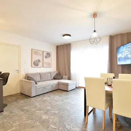 Jacuzzi Bei アパート